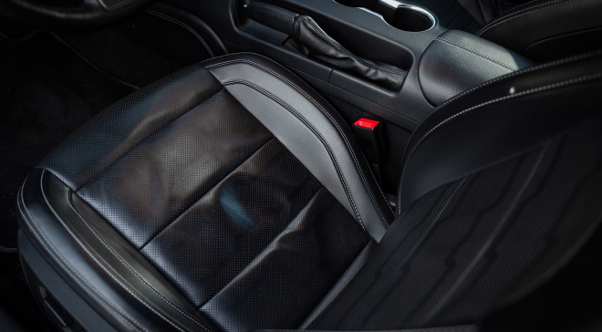 <img src="pubdb/bilder/object/1019/13/660Mustang-024.jpg"/>