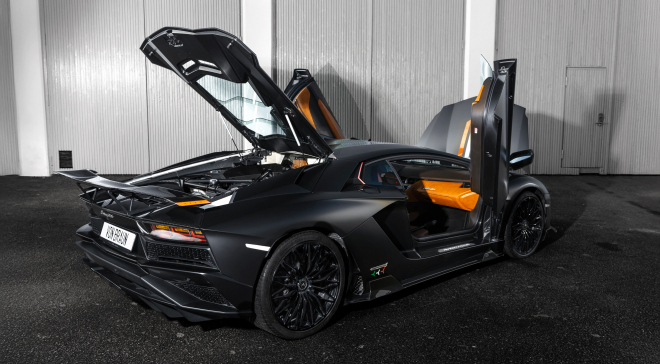<img src="pubdb/bilder/object/1025/8/660Aventador-051.jpg"/>