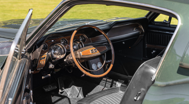 <img src="pubdb/bilder/object/1041/15/660Shelby-GT500-KR-z2.jpg"/>
