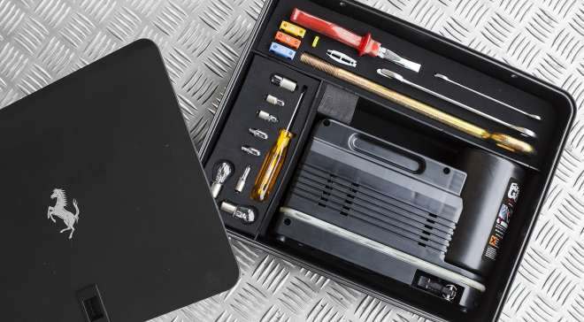 <img src="pubdb/bilder/object/201/13/660ferrari599_1409_al27l.jpg"/>