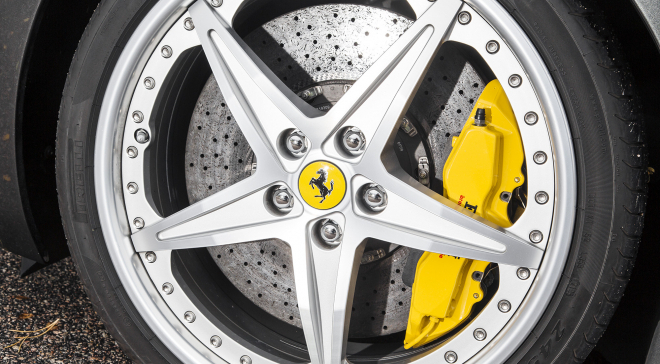 <img src="pubdb/bilder/object/201/25/660ferrari599_1409_al09l.jpg"/>