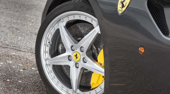 <img src="pubdb/bilder/object/201/3/660ferrari599_1409_al12l.jpg"/>