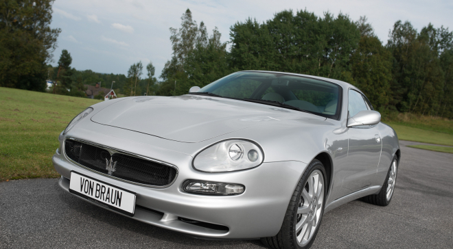 <img src="pubdb/bilder/object/281/7/6602015-09-14_Maserati_3200_GT_Silver_2500px-12.jpg"/>