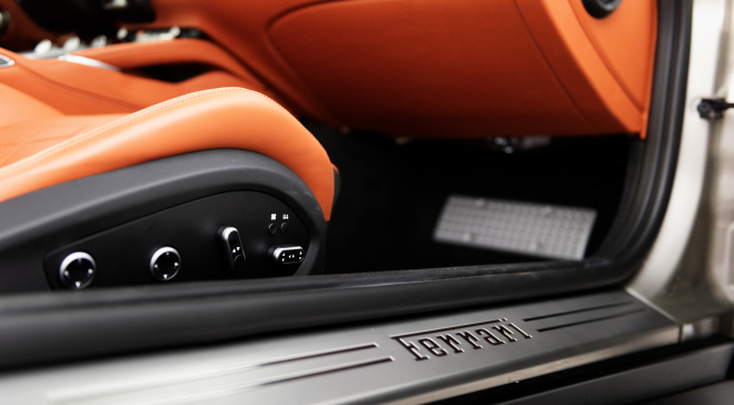 <img src="pubdb/bilder/object/941/9/660Lusso-126.jpg"/>