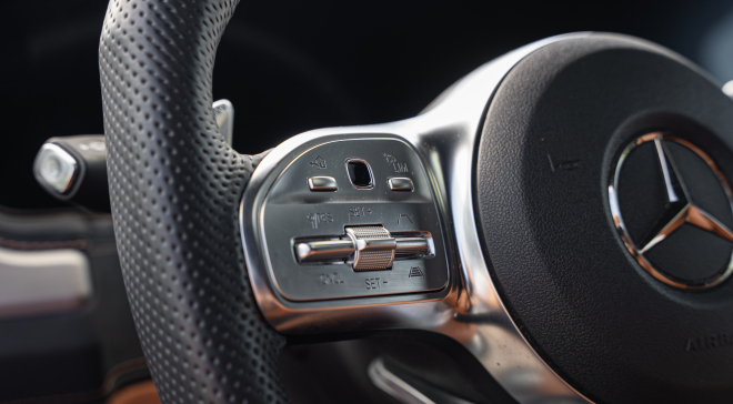 <img src="pubdb/bilder/object/1031/13/660von-braun-amg-g63-17.jpg"/>