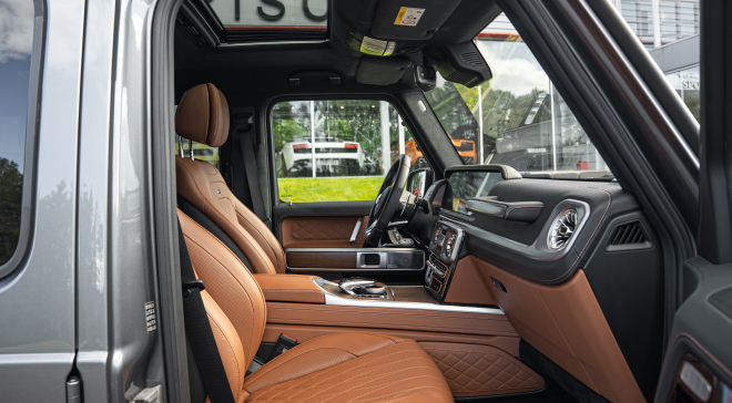<img src="pubdb/bilder/object/1031/2/660von-braun-amg-g63-7.jpg"/>