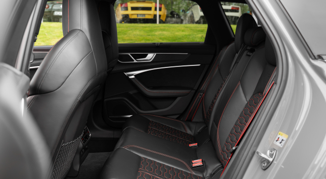 <img src="pubdb/bilder/object/1045/2/660Nardo-Gray-Audi-RS6-21.jpg"/>