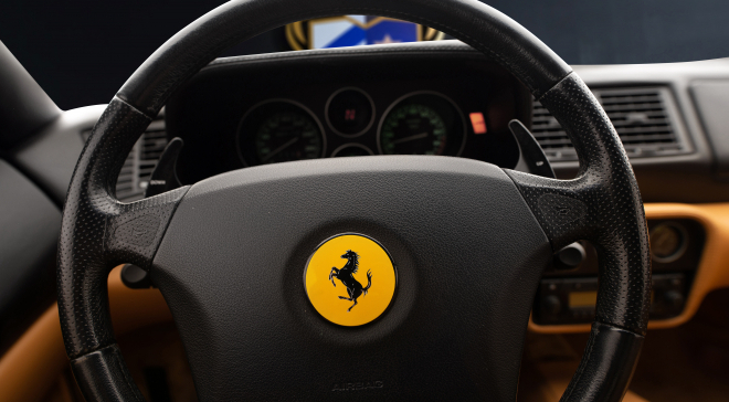 <img src="pubdb/bilder/object/754/25/660FERRARI_355-19_1.jpg"/>