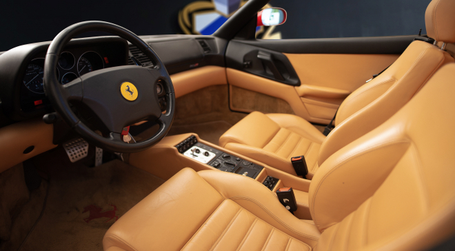 <img src="pubdb/bilder/object/754/48/660FERRARI_355-18_1.jpg"/>