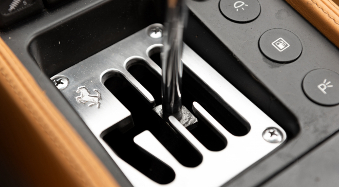 <img src="pubdb/bilder/object/921/15/660355_Berlinetta-120.jpg"/>